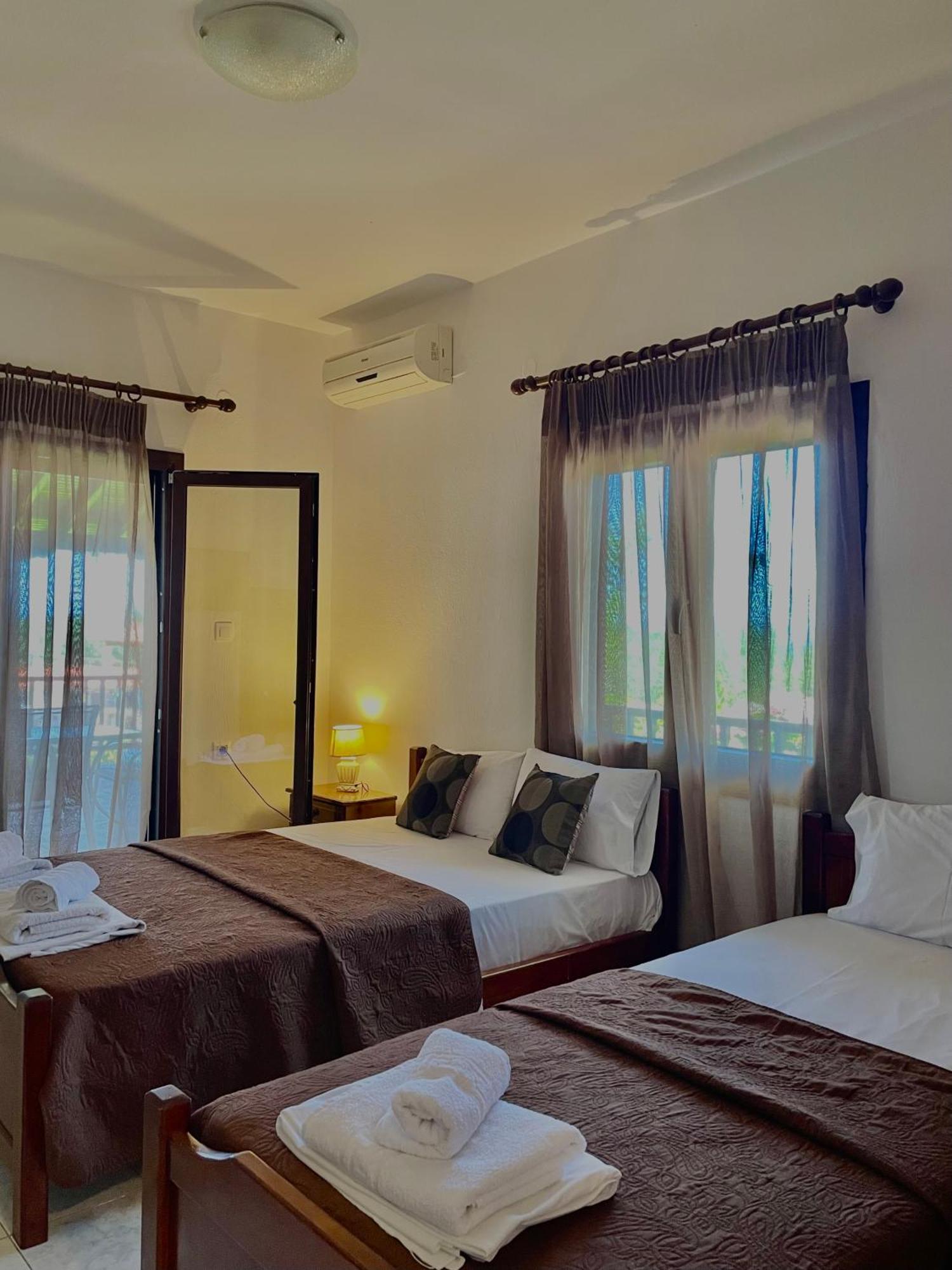 Anna Dani Apartments Vourvourou Buitenkant foto