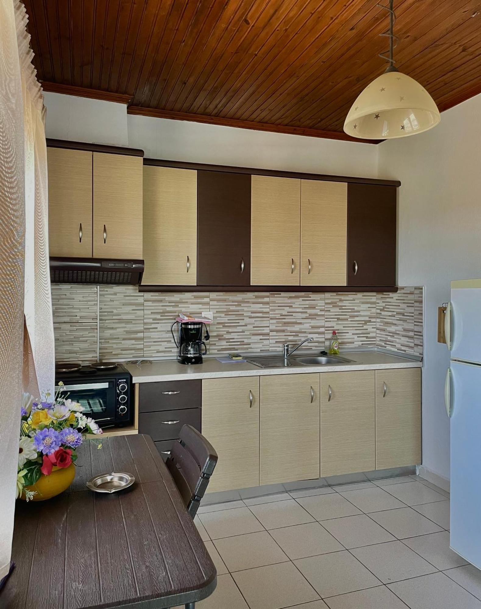 Anna Dani Apartments Vourvourou Buitenkant foto