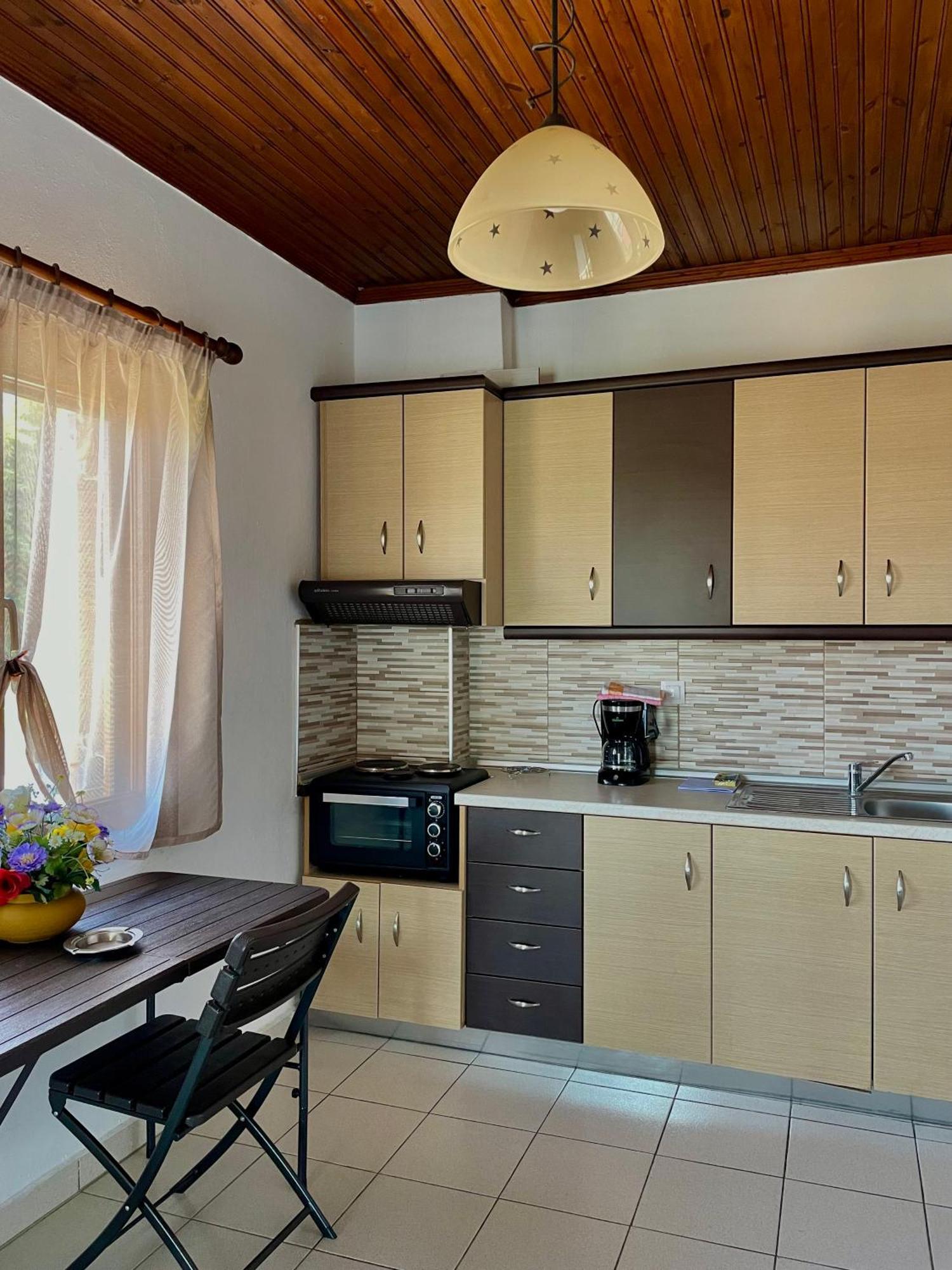 Anna Dani Apartments Vourvourou Buitenkant foto