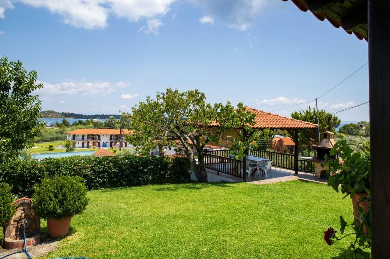 Anna Dani Apartments Vourvourou Buitenkant foto