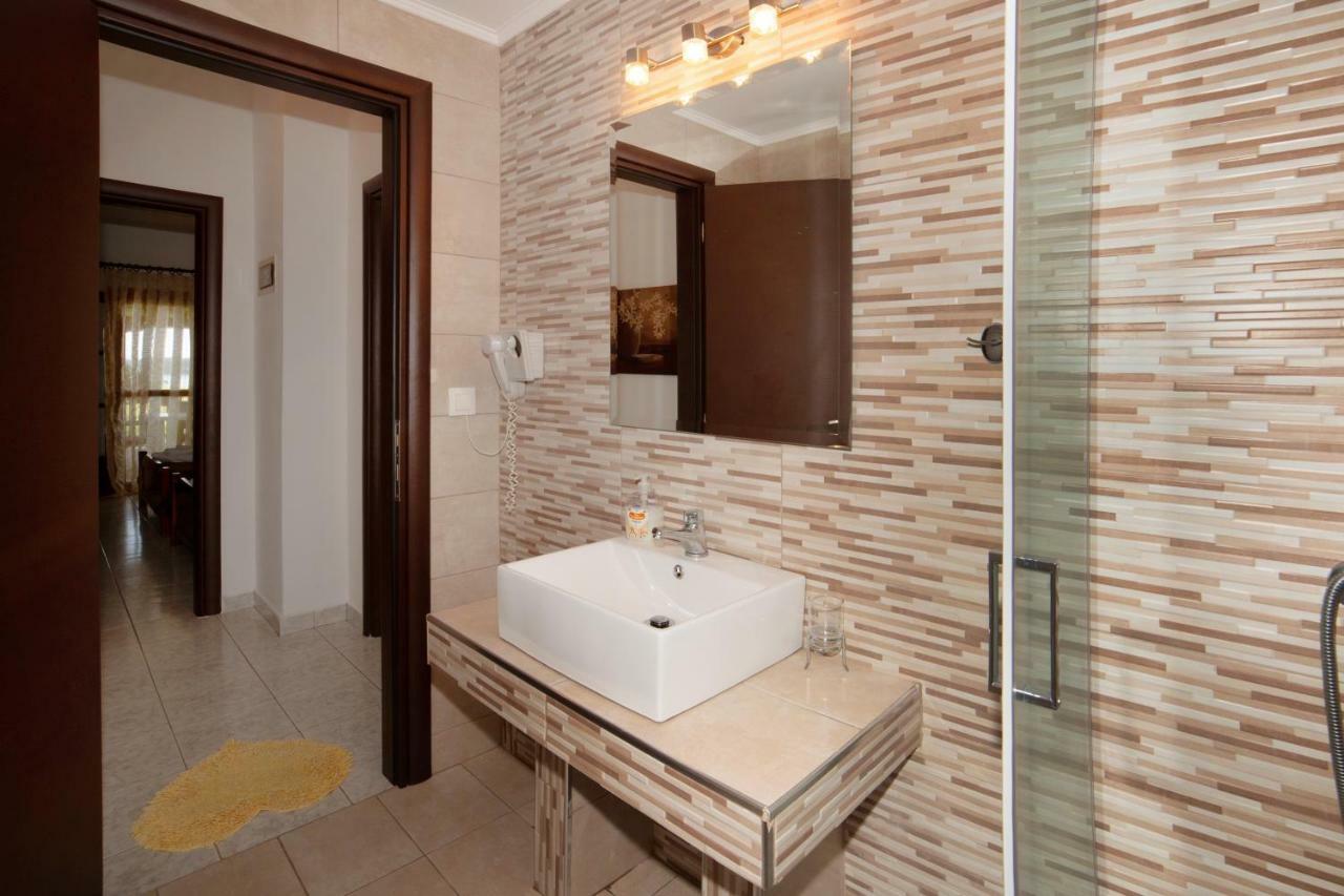 Anna Dani Apartments Vourvourou Buitenkant foto